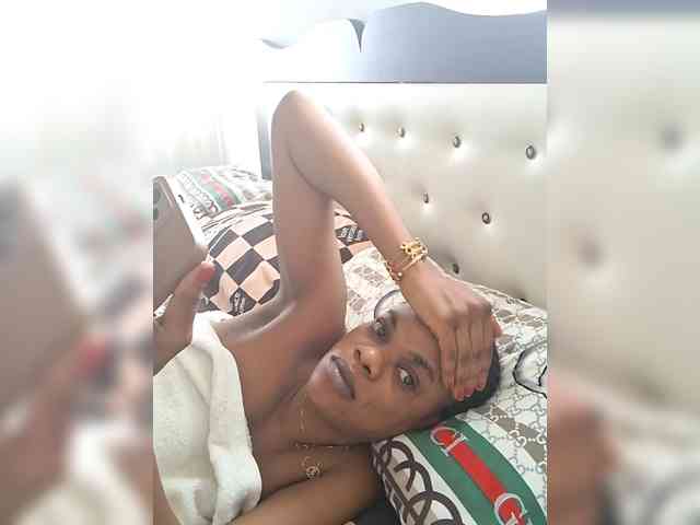 GlobeTrottieHottie1 webcam