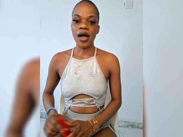 GlobeTrottieHott... Live Webcam on BongaCams