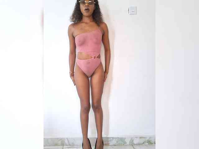 GlobeTrottieHottie1 webcam