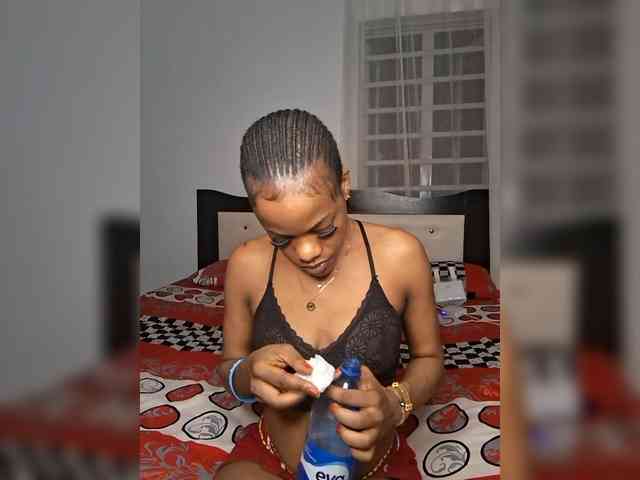 GlobeTrottieHottie1 webcam