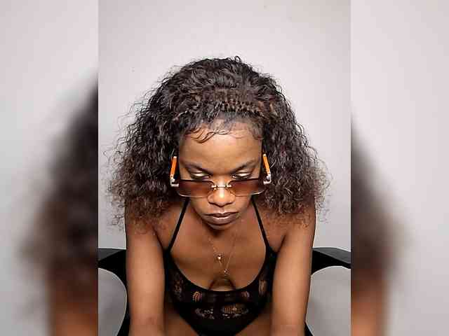 GlobeTrottieHottie1 webcam