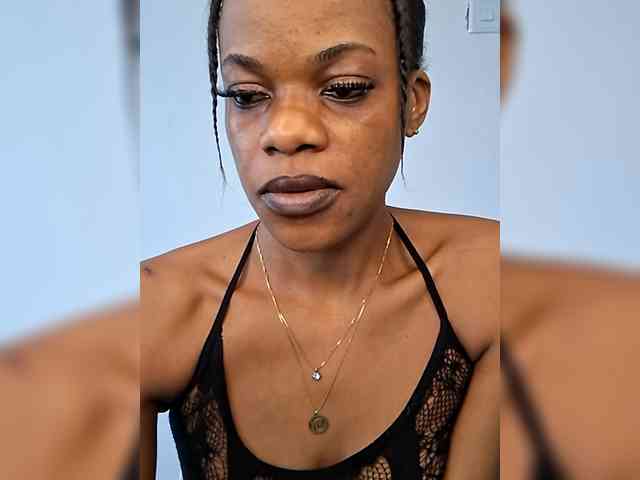 GlobeTrottieHottie1 webcam