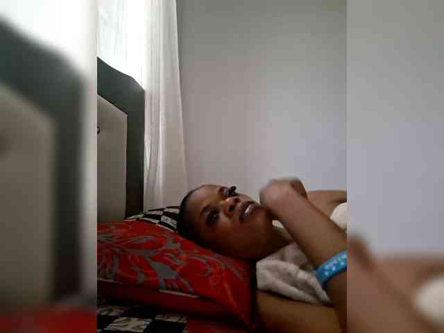 GlobeTrottieHottie1 webcam