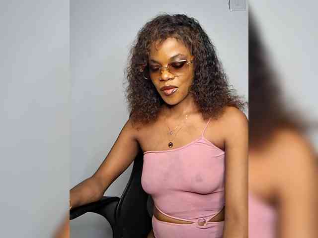 GlobeTrottieHottie1 webcam