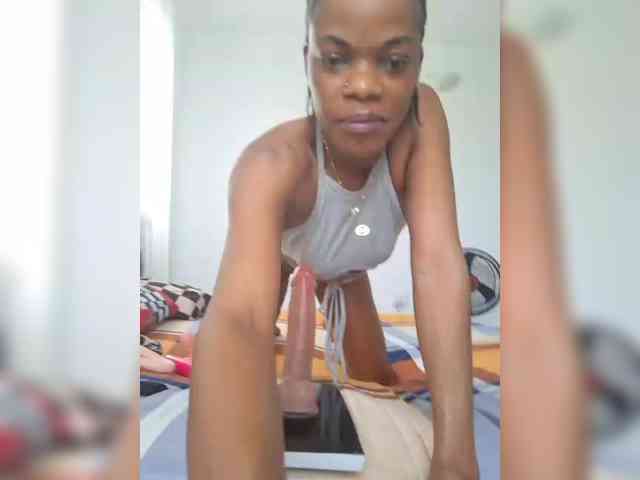 GlobeTrottieHottie1 webcam