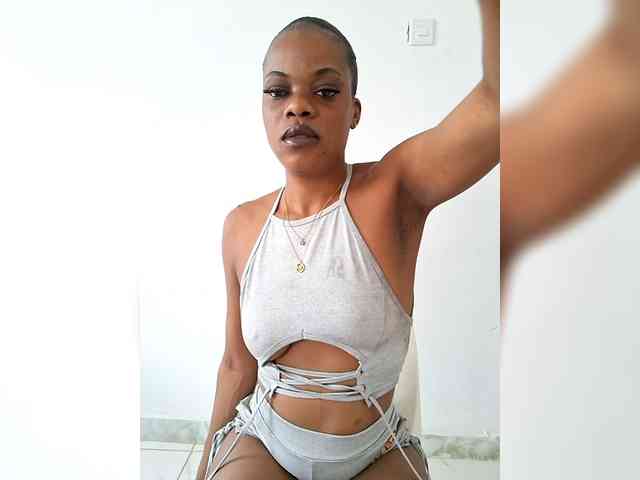 GlobeTrottieHottie1 webcam