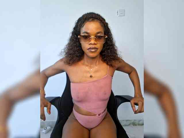 GlobeTrottieHottie1 webcam