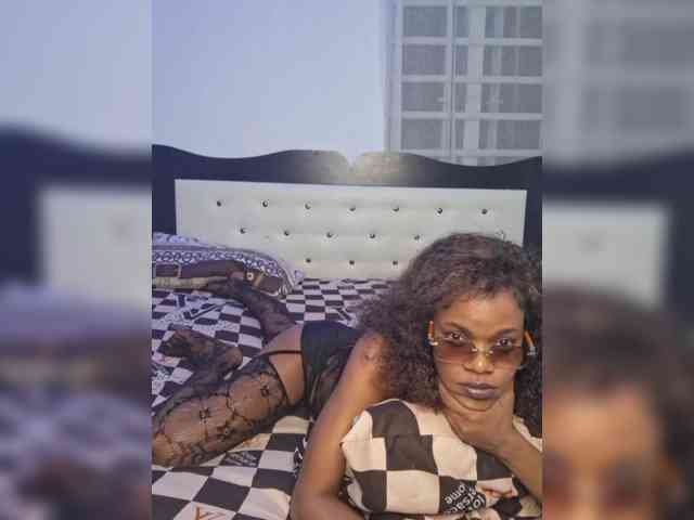 GlobeTrottieHottie1 webcam