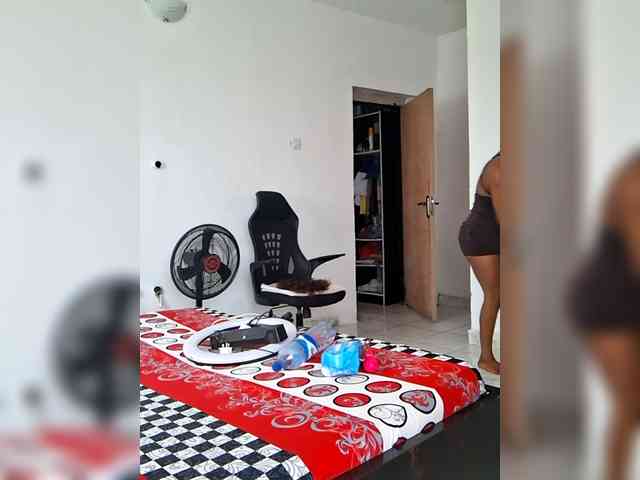 GlobeTrottieHottie1 webcam