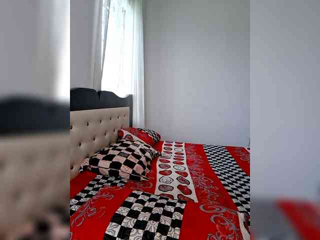 GlobeTrottieHottie1 webcam