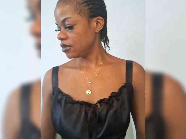 GlobeTrottieHottie1 webcam