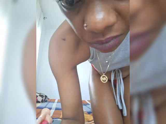 GlobeTrottieHottie1 webcam