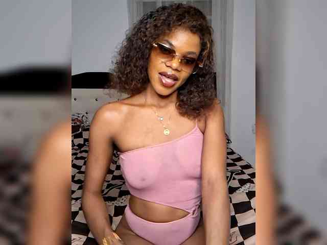 GlobeTrottieHottie1 webcam