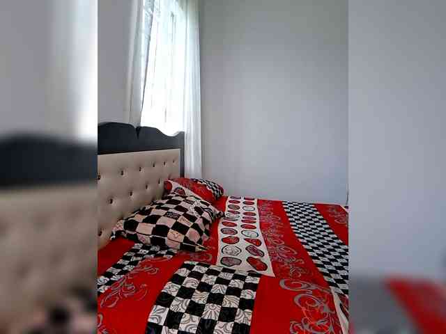 GlobeTrottieHottie1 webcam