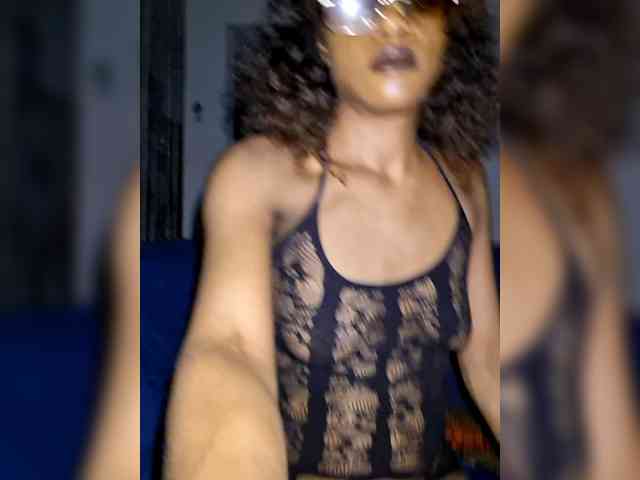 GlobeTrottieHottie1 webcam