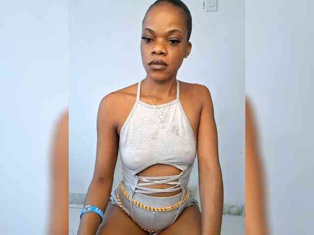 GlobeTrottieHott... Live Webcam on BongaCams