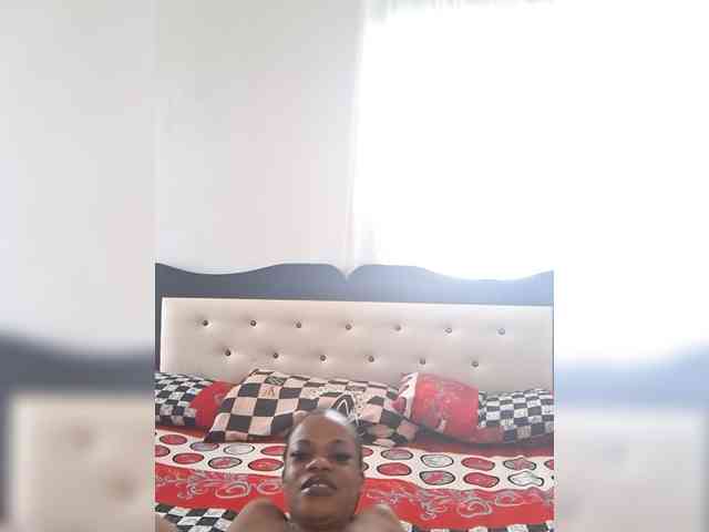 GlobeTrottieHottie1 webcam