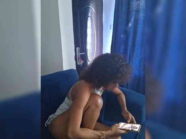 GlobeTrottieHottie1 webcam