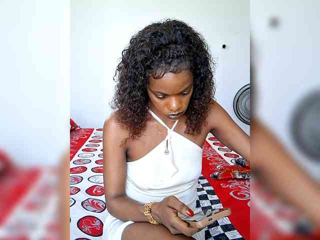 GlobeTrottieHottie1 webcam