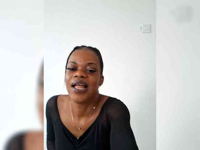 GlobeTrottieHottie1 webcam