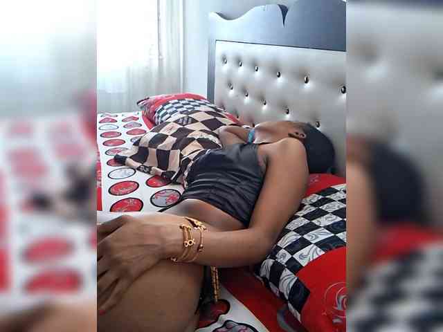 GlobeTrottieHottie1 webcam