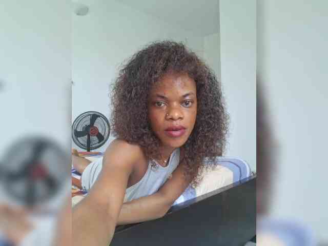 GlobeTrottieHottie1 webcam