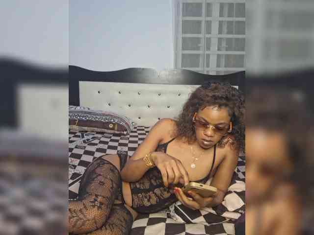 GlobeTrottieHottie1 webcam