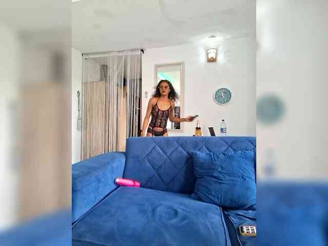 GlobeTrottieHottie1 webcam