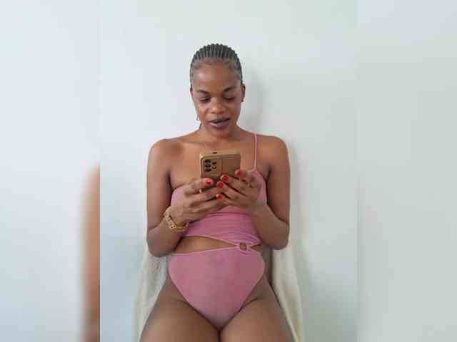 GlobeTrottieHottie1 webcam