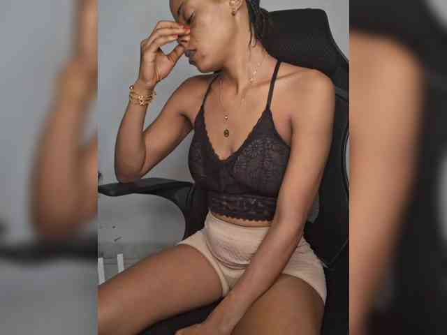 GlobeTrottieHottie1 webcam