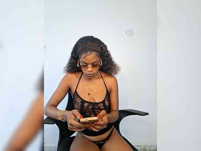 GlobeTrottieHottie1 webcam