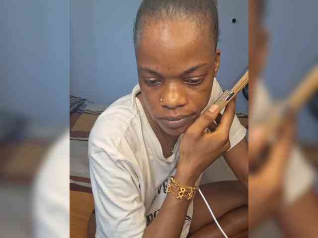 GlobeTrottieHottie1 webcam