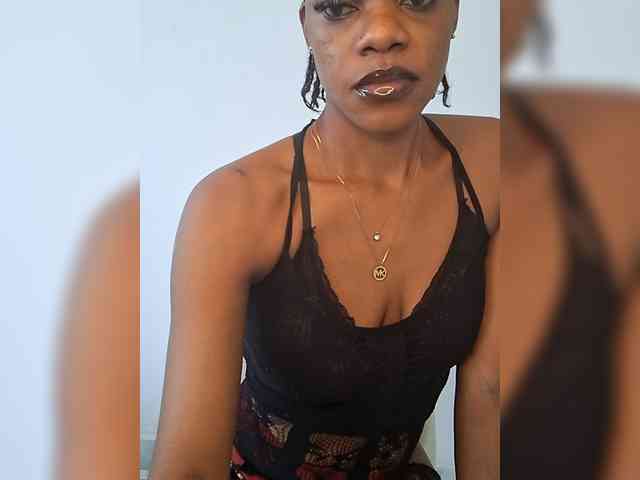 GlobeTrottieHottie1 webcam