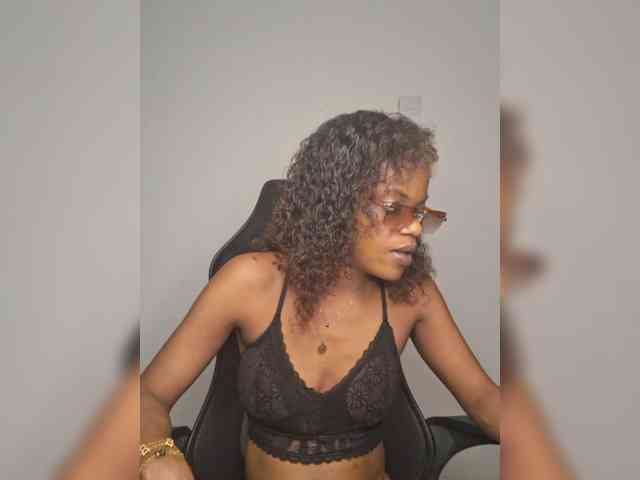 GlobeTrottieHottie1 webcam