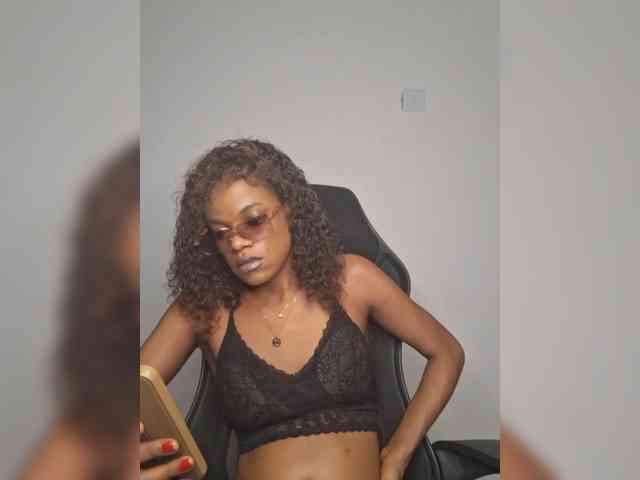 GlobeTrottieHottie1 webcam