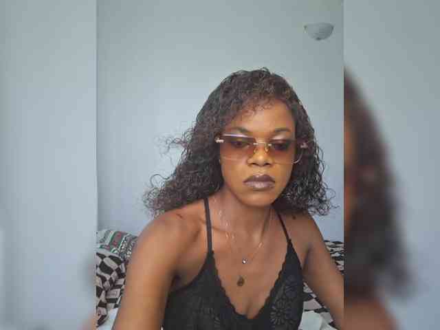 GlobeTrottieHottie1 webcam