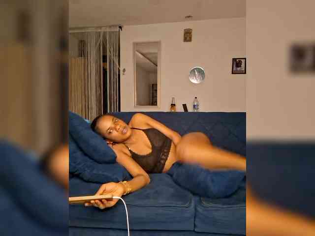 GlobeTrottieHottie1 webcam