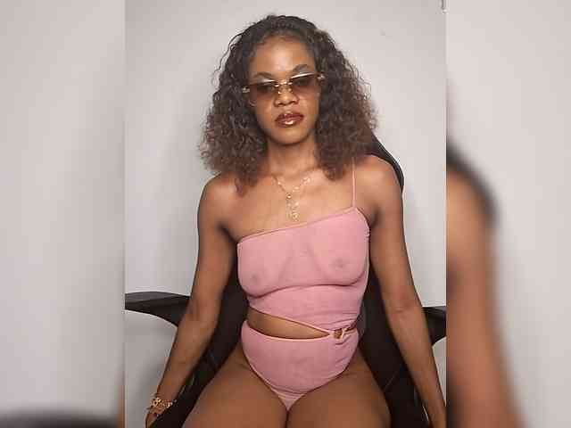 GlobeTrottieHottie1 webcam