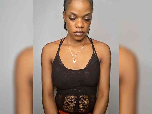 GlobeTrottieHottie1 webcam