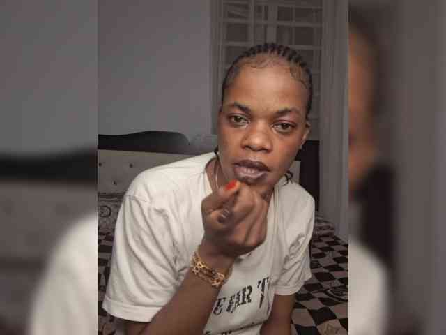 GlobeTrottieHottie1 webcam