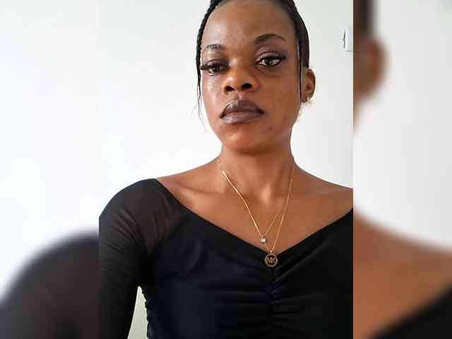 GlobeTrottieHottie1 webcam