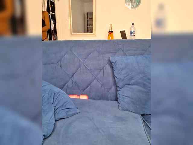 GlobeTrottieHottie1 webcam