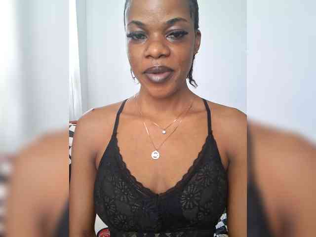 GlobeTrottieHottie1 webcam