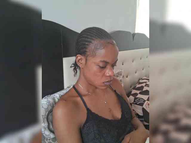 GlobeTrottieHottie1 webcam