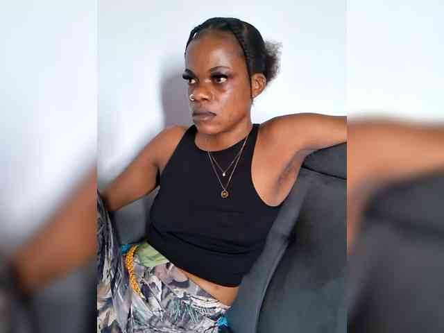 GlobeTrottieHottie1 webcam