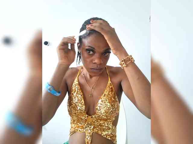 GlobeTrottieHottie1 webcam