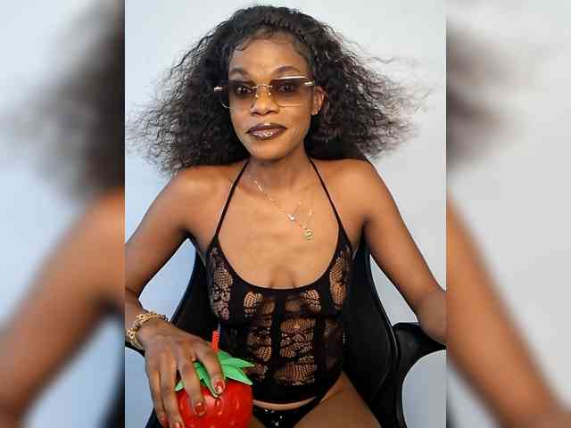 GlobeTrottieHottie1 webcam