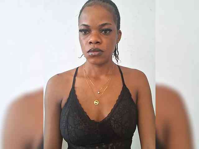 GlobeTrottieHottie1 webcam