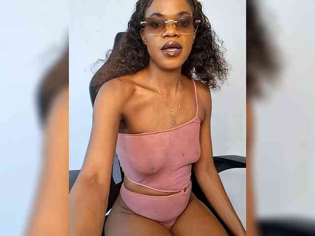 GlobeTrottieHottie1 webcam