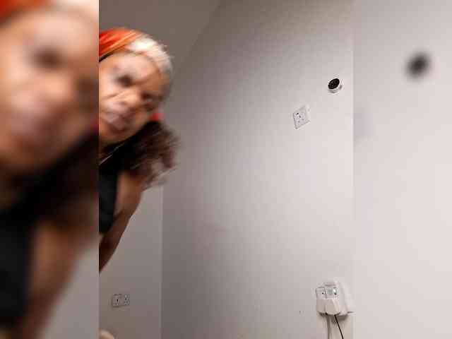 GlobeTrottieHottie1 webcam